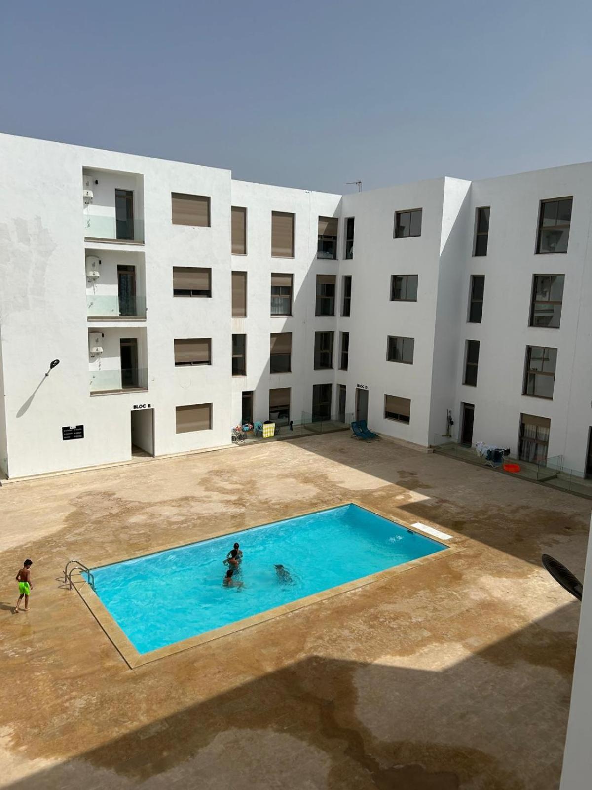 Appart Agadir Bay Centre Piscine Plage A 5Mnts A Pieds Exterior photo